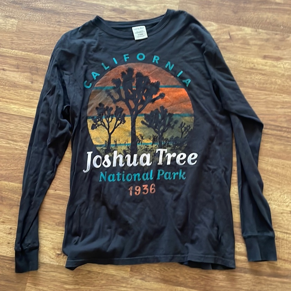 Joshua Tree long sleeve tee - never worn